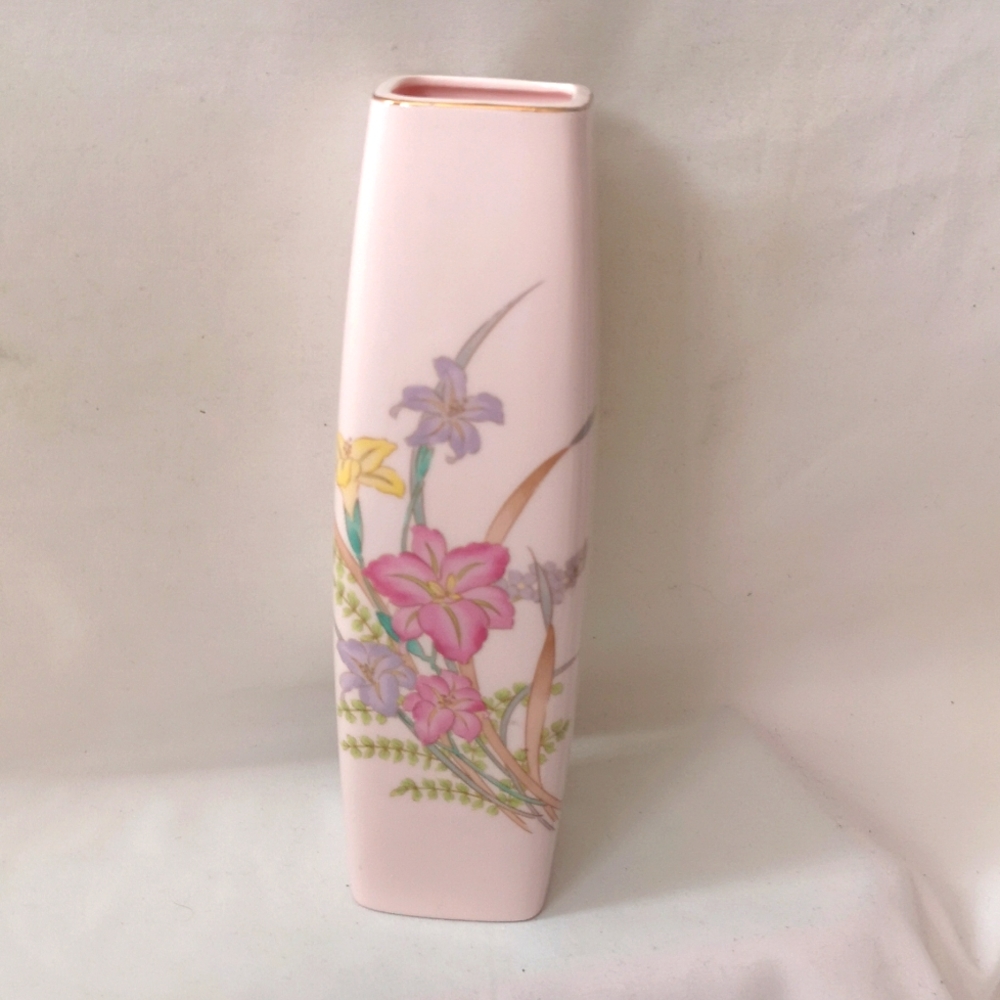 Beautiful Vintage Square Pink Vase with Lily Flower Design, Made in Japan